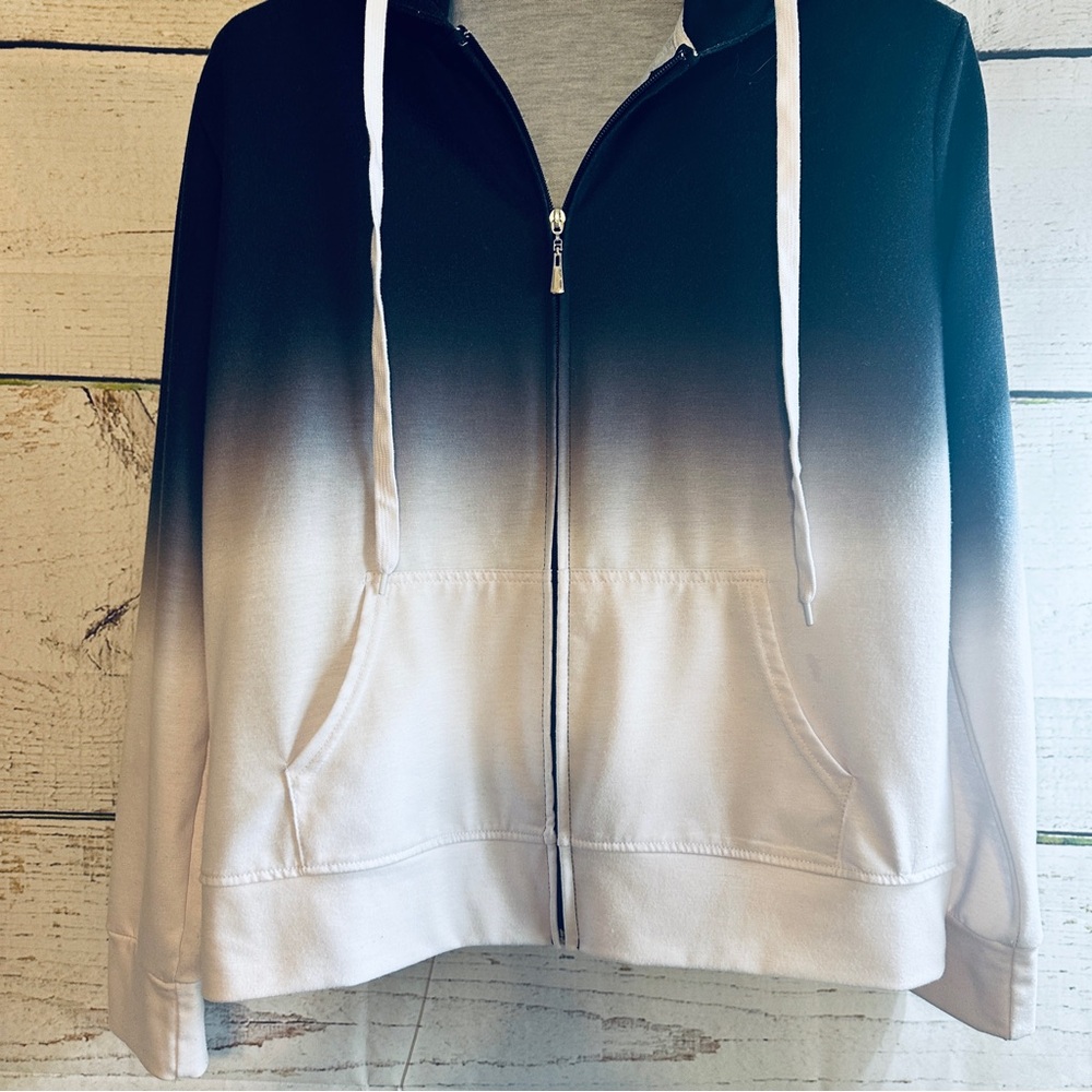 OMBRE Black and White Zip-Up Hoodie Size XL